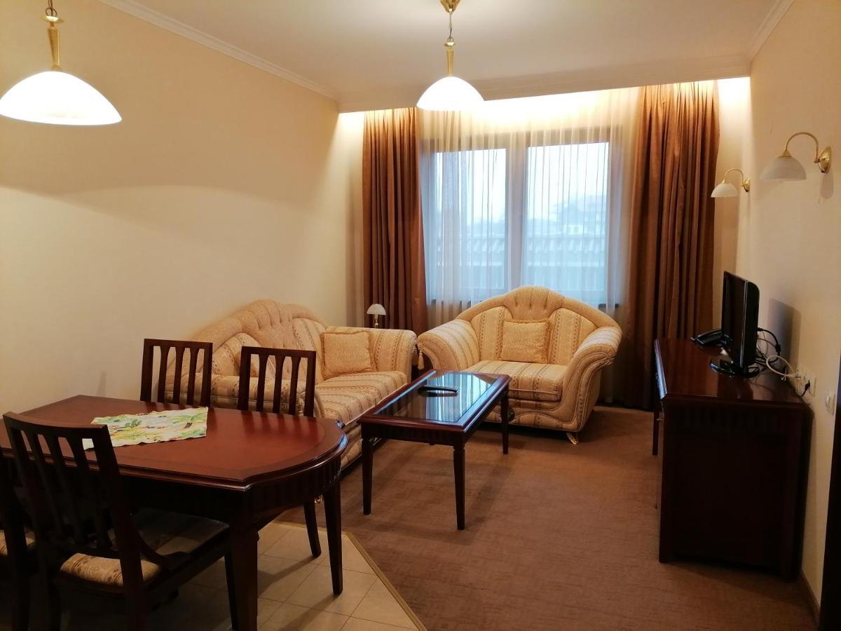 Downtown Luxury Private Apartments Bansko Room photo